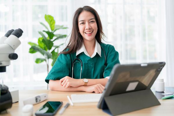 Kriteria Sistem RME yang Aman dan Memenuhi Standar Kemenkes: Assist.id sebagai Solusi Terbaik